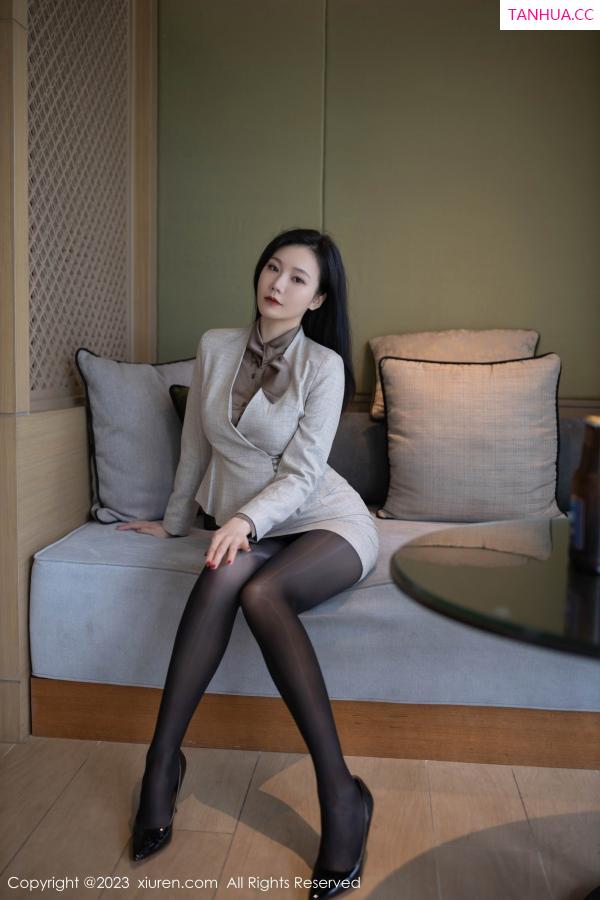 安然Maleah  [XiuRen]高清写真图 2023.06.20 No.6951 安然anran 短裙黑丝第3张图片